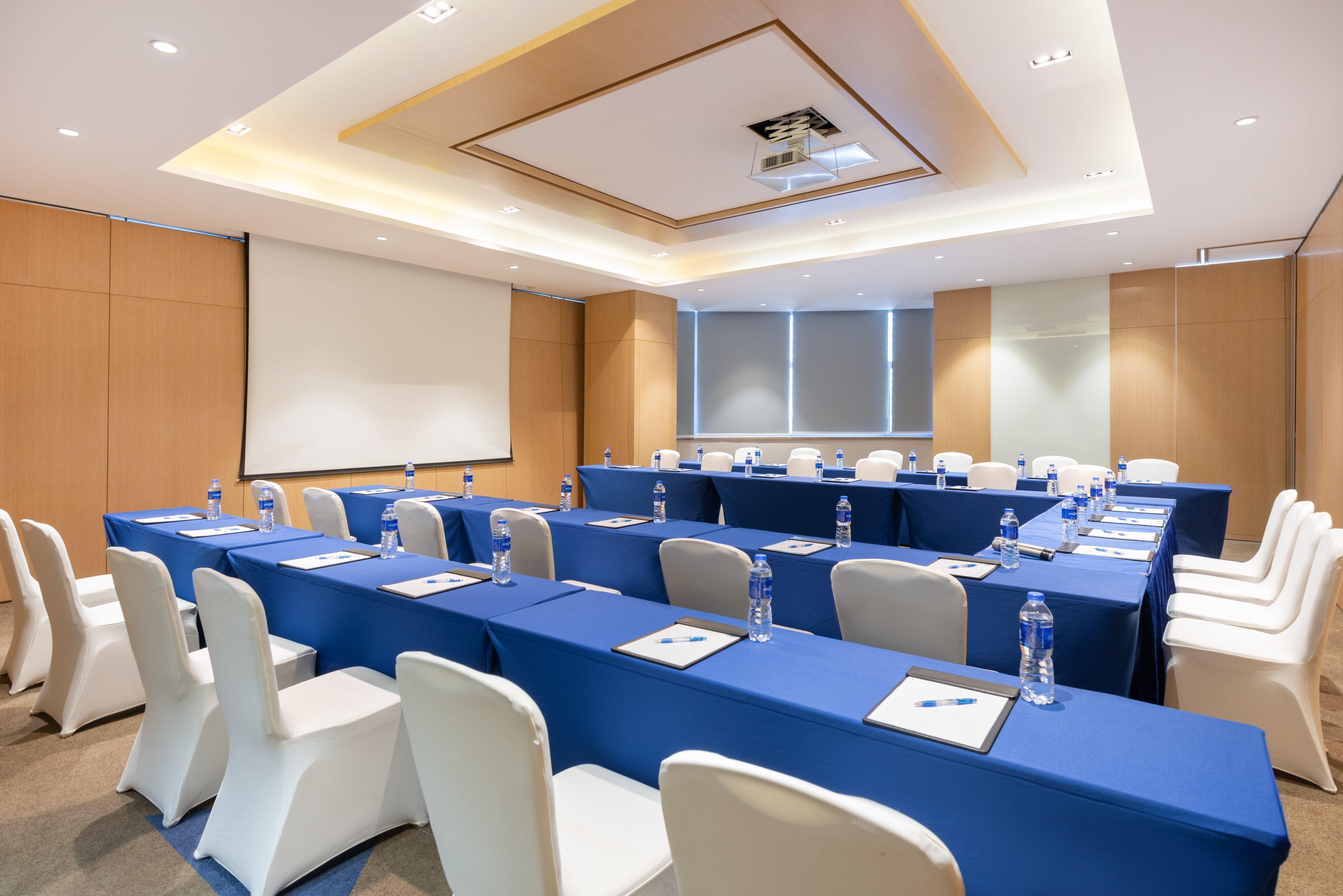 Holiday Inn Express Shanghai Zhenping By Ihg Exterior foto