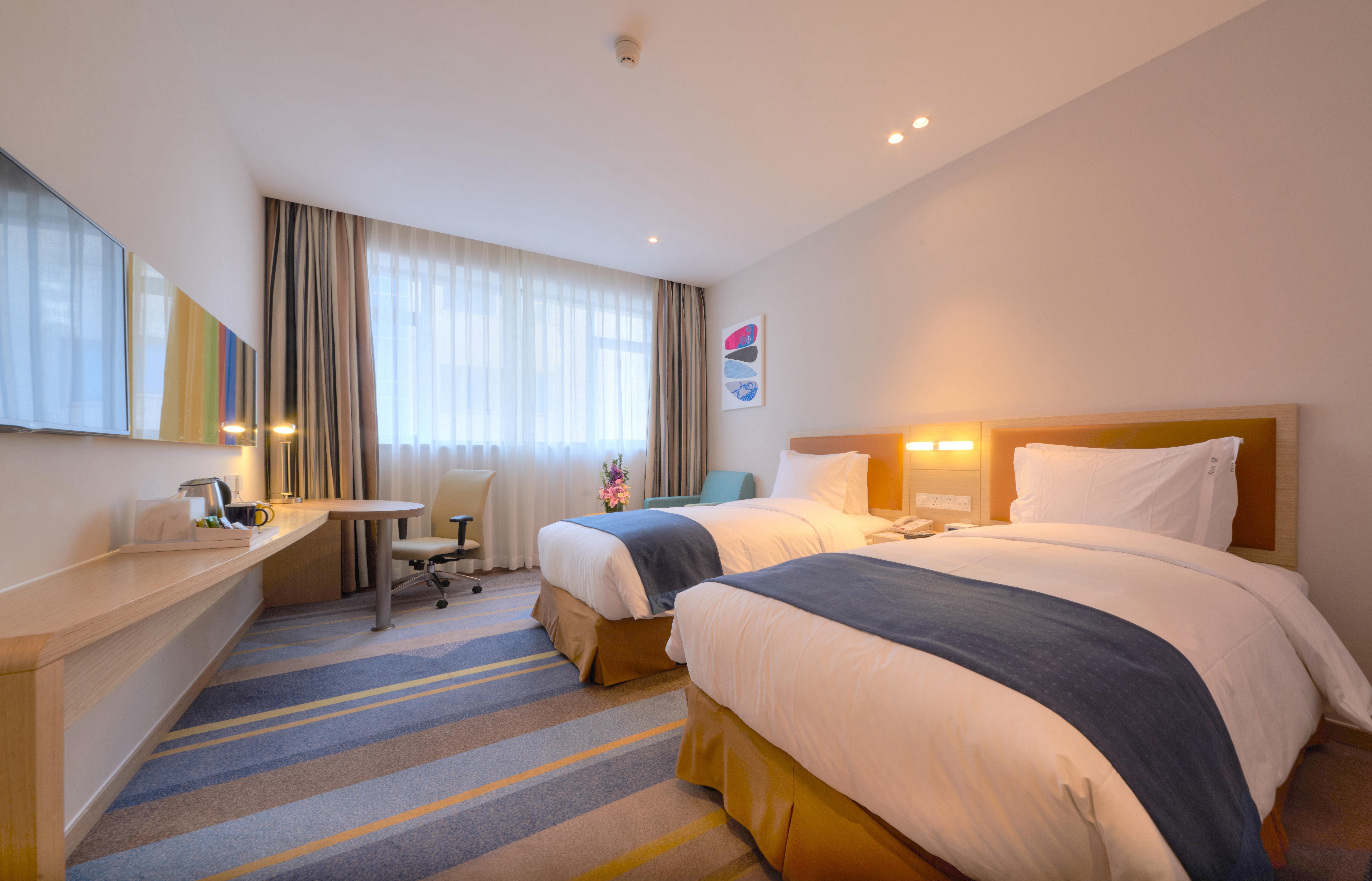 Holiday Inn Express Shanghai Zhenping By Ihg Exterior foto