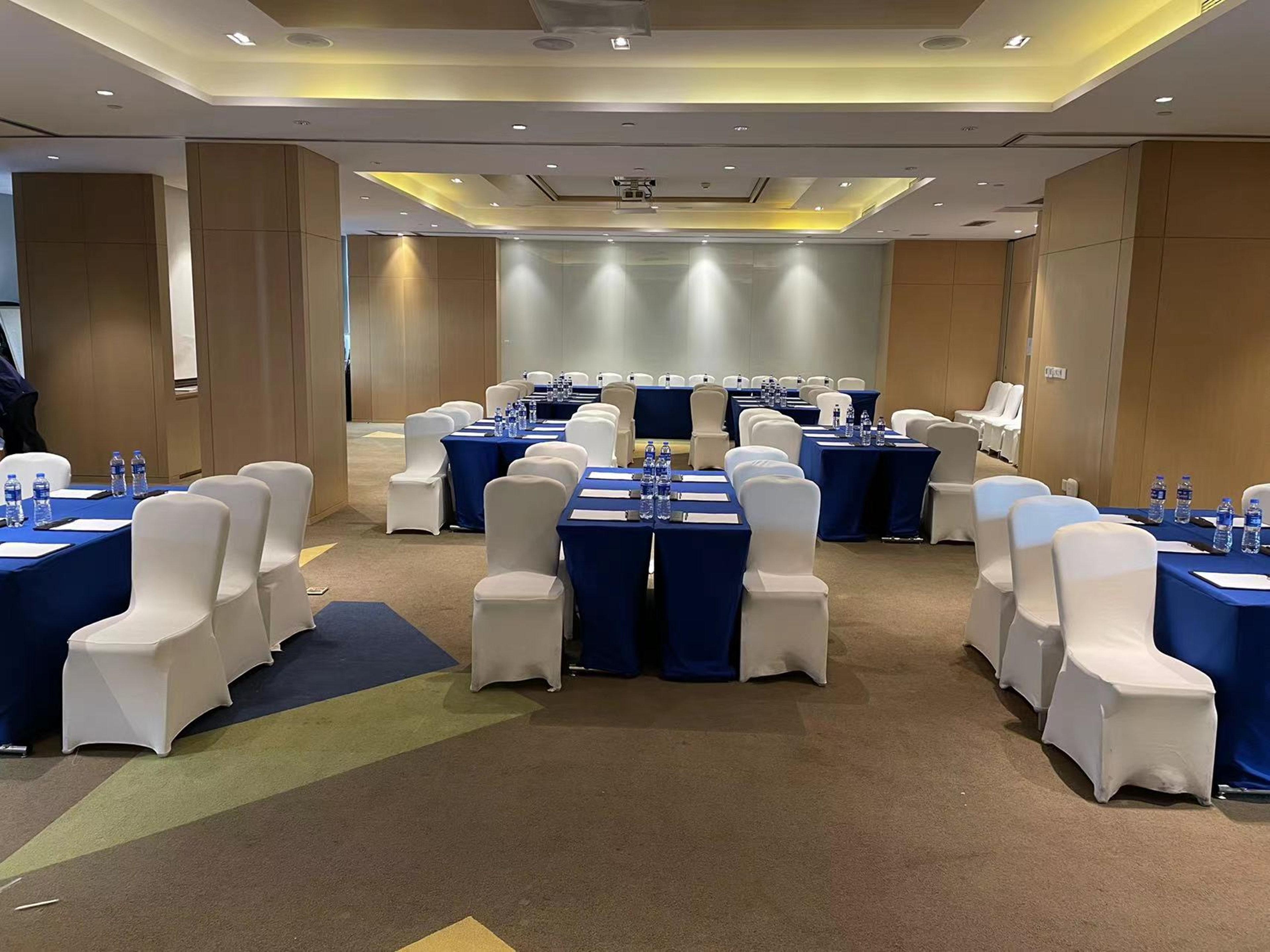 Holiday Inn Express Shanghai Zhenping By Ihg Exterior foto