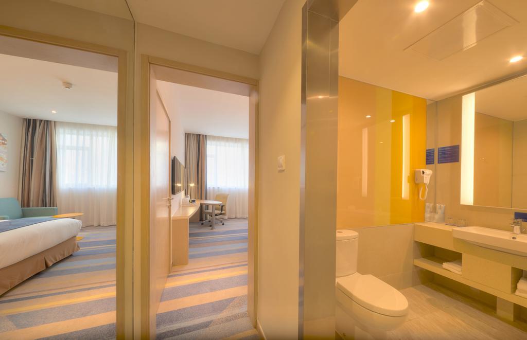 Holiday Inn Express Shanghai Zhenping By Ihg Exterior foto