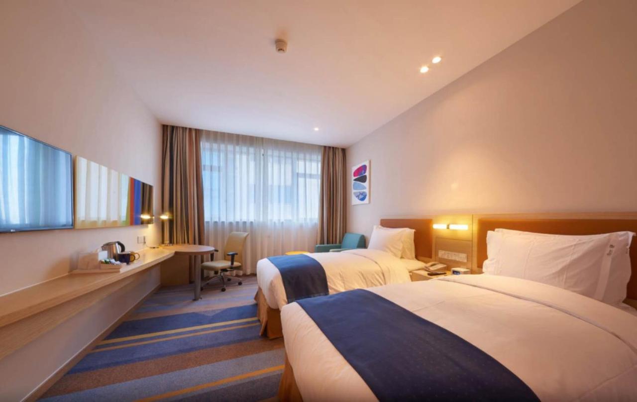 Holiday Inn Express Shanghai Zhenping By Ihg Exterior foto